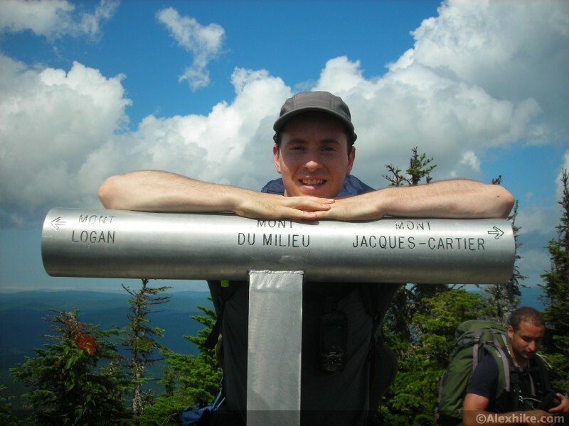 Alex au sommet du Mont du Milieu