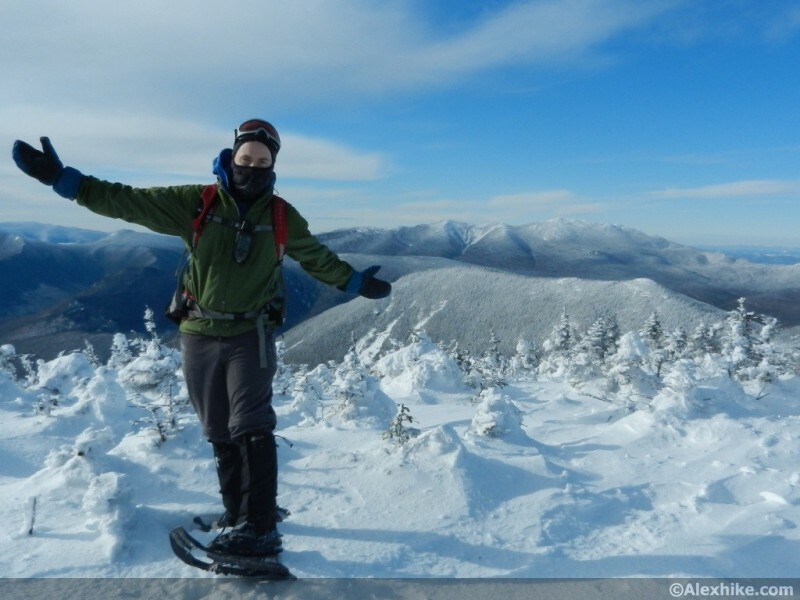 Alex au sommet de Bond