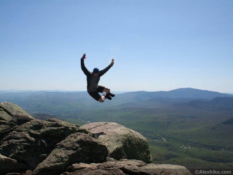 Alex au sommet de Liberty